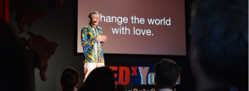 TEDx Talk &quot;Verändere die Welt mit Liebe&quot;